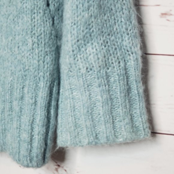 American Eagle Jegging Fit Hooded Sweater - Picture 4 of 8